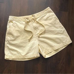 Vintage Women’s 
Cream
80’s 90’s
Shorts 
OP Sport
1980’s

Ocean Pacific
Sz 9/10